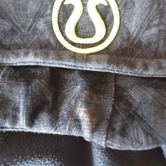 lululemon Scuba Hoodie Black Grey Geometric Leaf Feather Pattern Size 4 - Picture 14 of 14